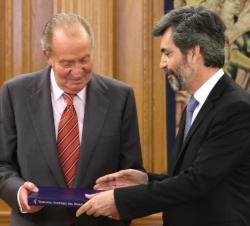 Don Juan Carlos recibe la memoria anual del Tribunal Supremo y del Consejo General del Poder Judicial